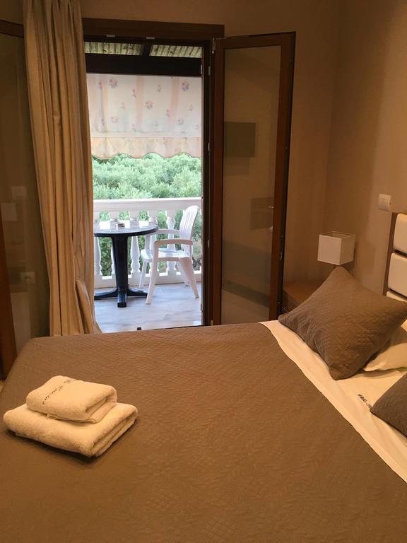 Dimaras Apartments วาซิลิคอส ภายนอก รูปภาพ